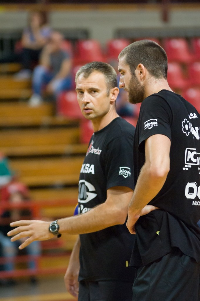 Nikola Grbic, Joe Sunder