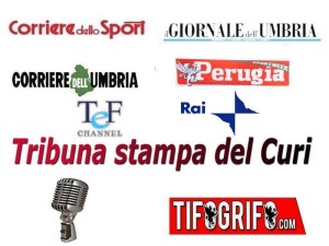 Tribuna041215