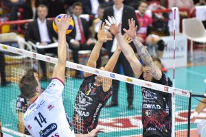 Jan STOKR [14], Marko PODRAŠČANIN [18], e Ivan ZAYTSEV [9]